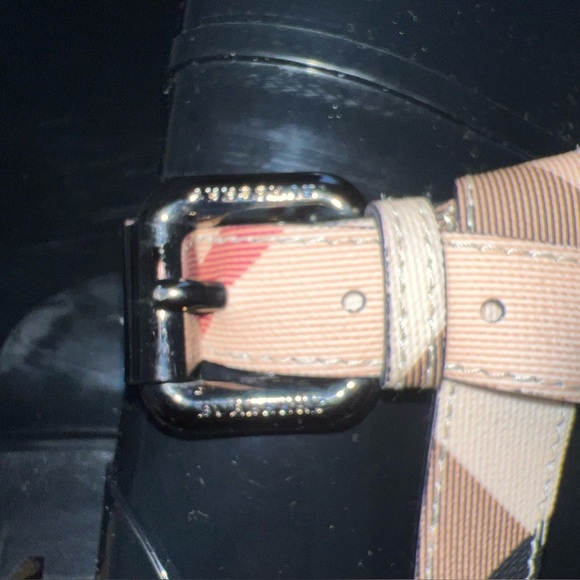 Burberry Rain Boots Nova Check Strap - Picture 5 of 7